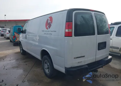 2017 Chevrolet Express 2500 Work Van из США, поврежденный, VIN 1GCWGAFF1H1169828